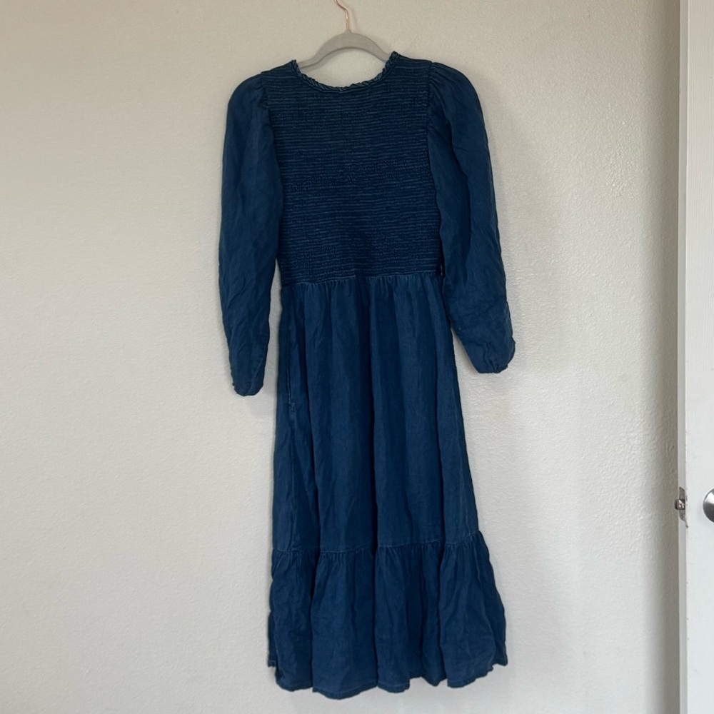 Old Navy Smocked Bodice Midi Dress Tiered Denim Lyocell Medium M - Picture 4 of 9